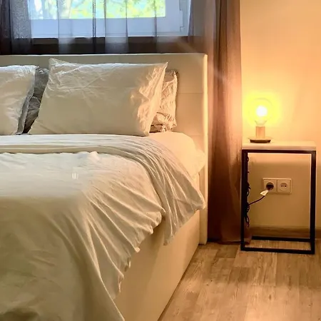 شقة Sunny Holiday Home Apartment كلابيدا